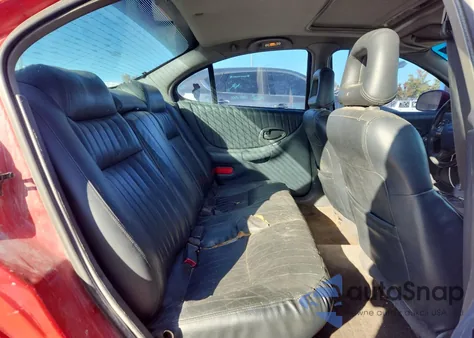 2000 Pontiac Grand Prix Gtp from USA, damaged, VIN 1G2WR5215YF351521